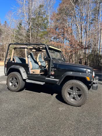 Used 2001 Jeep Wrangler Sahara AWD/4WD image 4