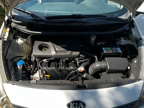 Used 2016 Kia Rio LX image 10