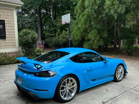 Used 2021 Porsche 718 Cayman GT4 image 10