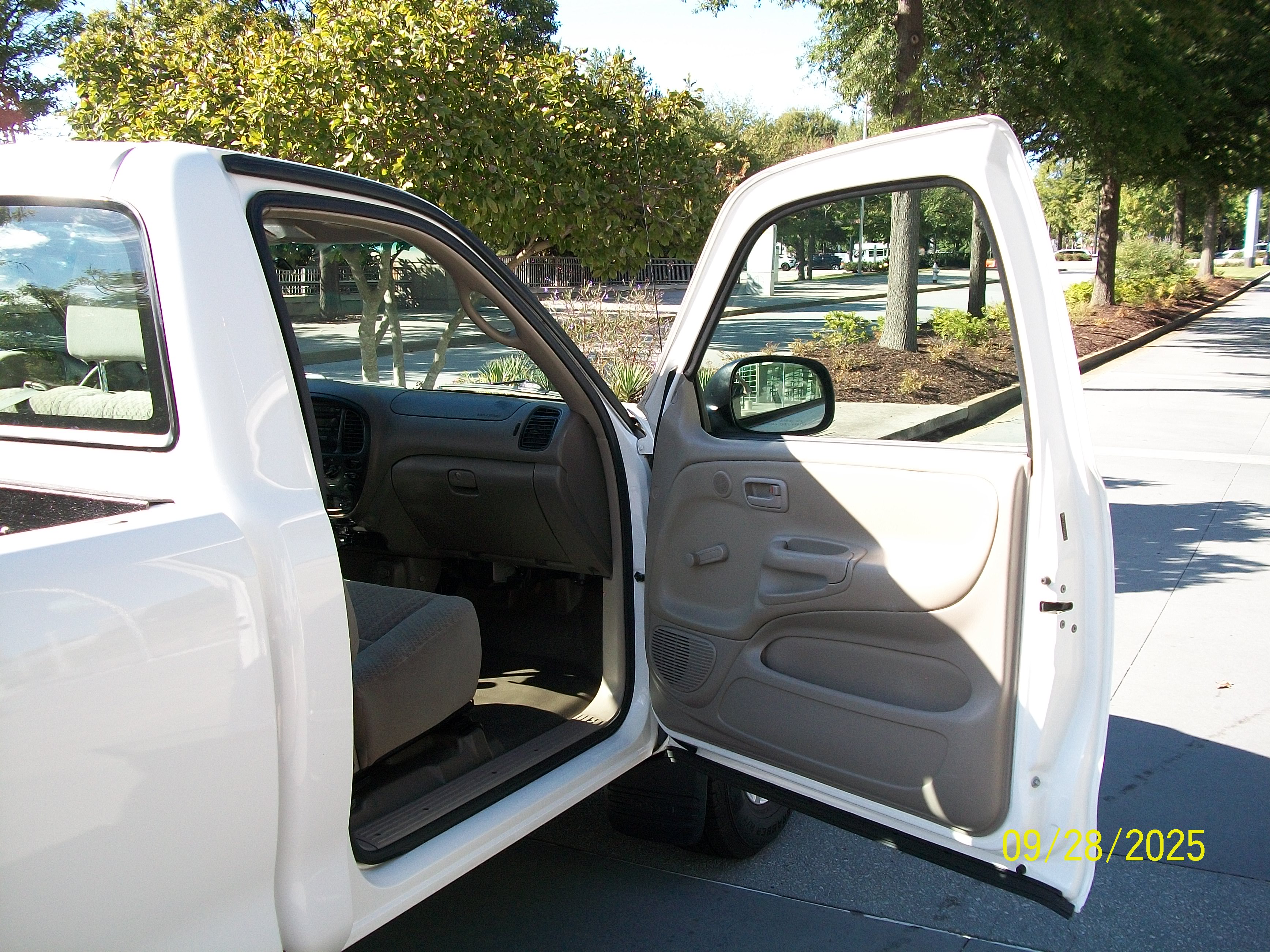 Used 2005 Toyota Tundra 2WD Regular Cab image 15