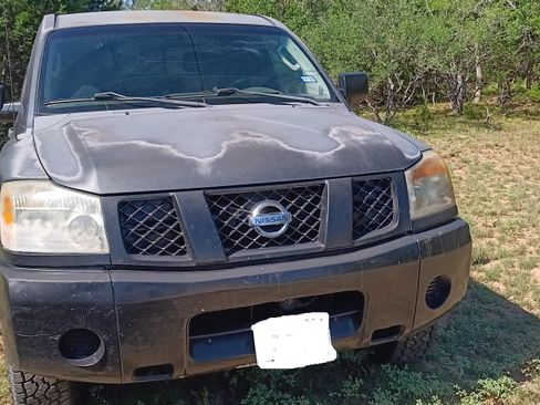 Used 2008 Nissan Titan SE image 8