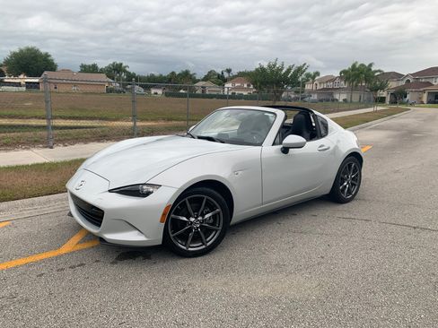 Used 2018 MAZDA MX-5 Miata RF Grand Touring image 1