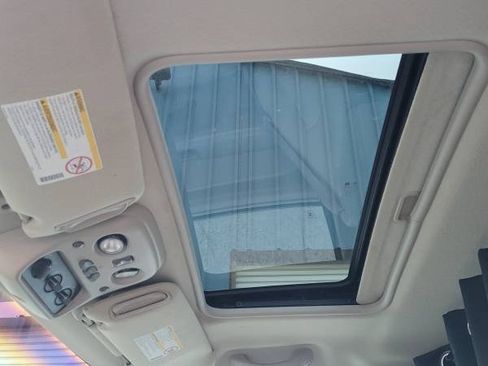 Used 2001 Chevrolet Suburban LT w/ LT Preferred Equipment Group image 9