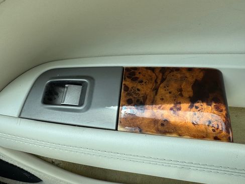 Used 2010 Jaguar XKR R RWD image 31