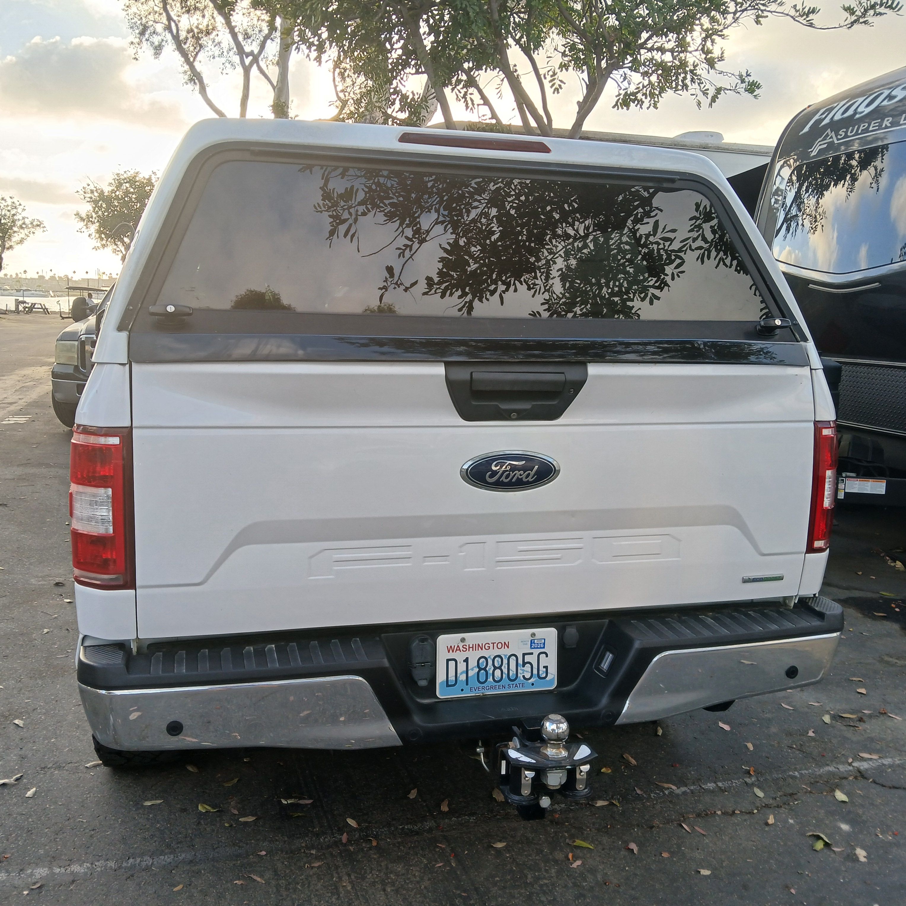 Used 2018 Ford F150 XLT w/ Equipment Group 301A Mid AWD/4WD image 8