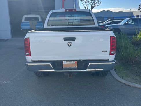 Used 2005 Dodge Ram 1500 Truck SLT image 4