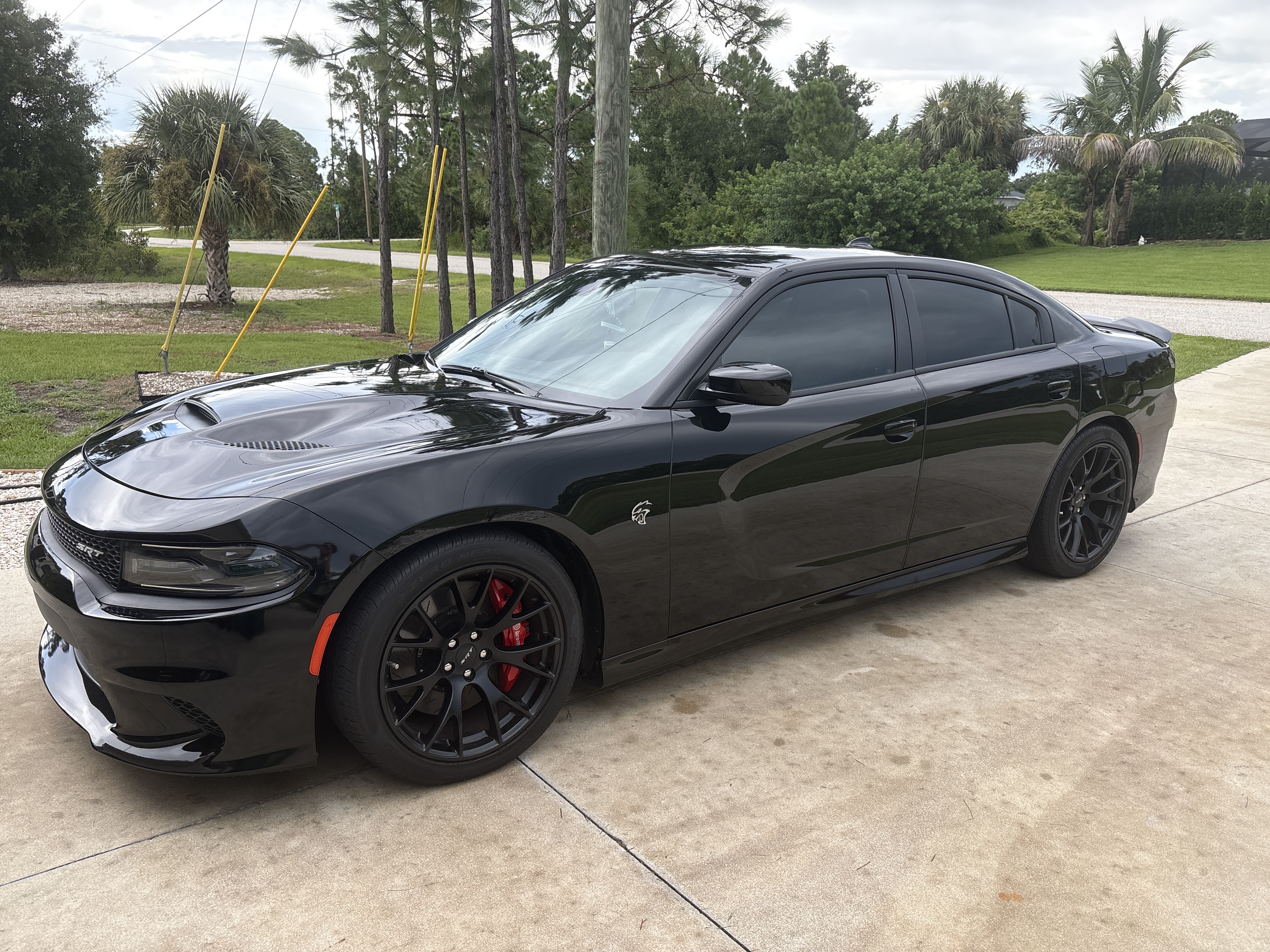 Used 2016 Dodge Charger SRT Hellcat w/ Harman/Kardon Audio Group RWD image 1