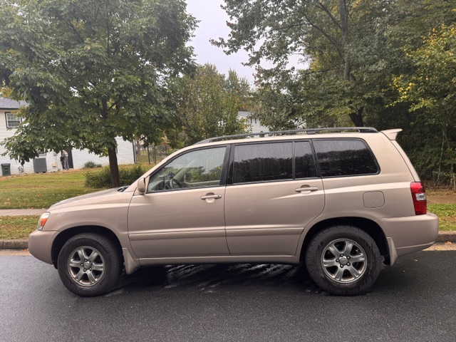Used 2007 Toyota Highlander Sport FWD image 1