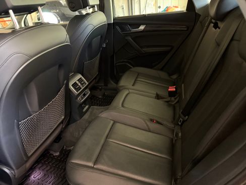 Used 2018 Audi Q5 Prestige w/ Prestige Package image 23