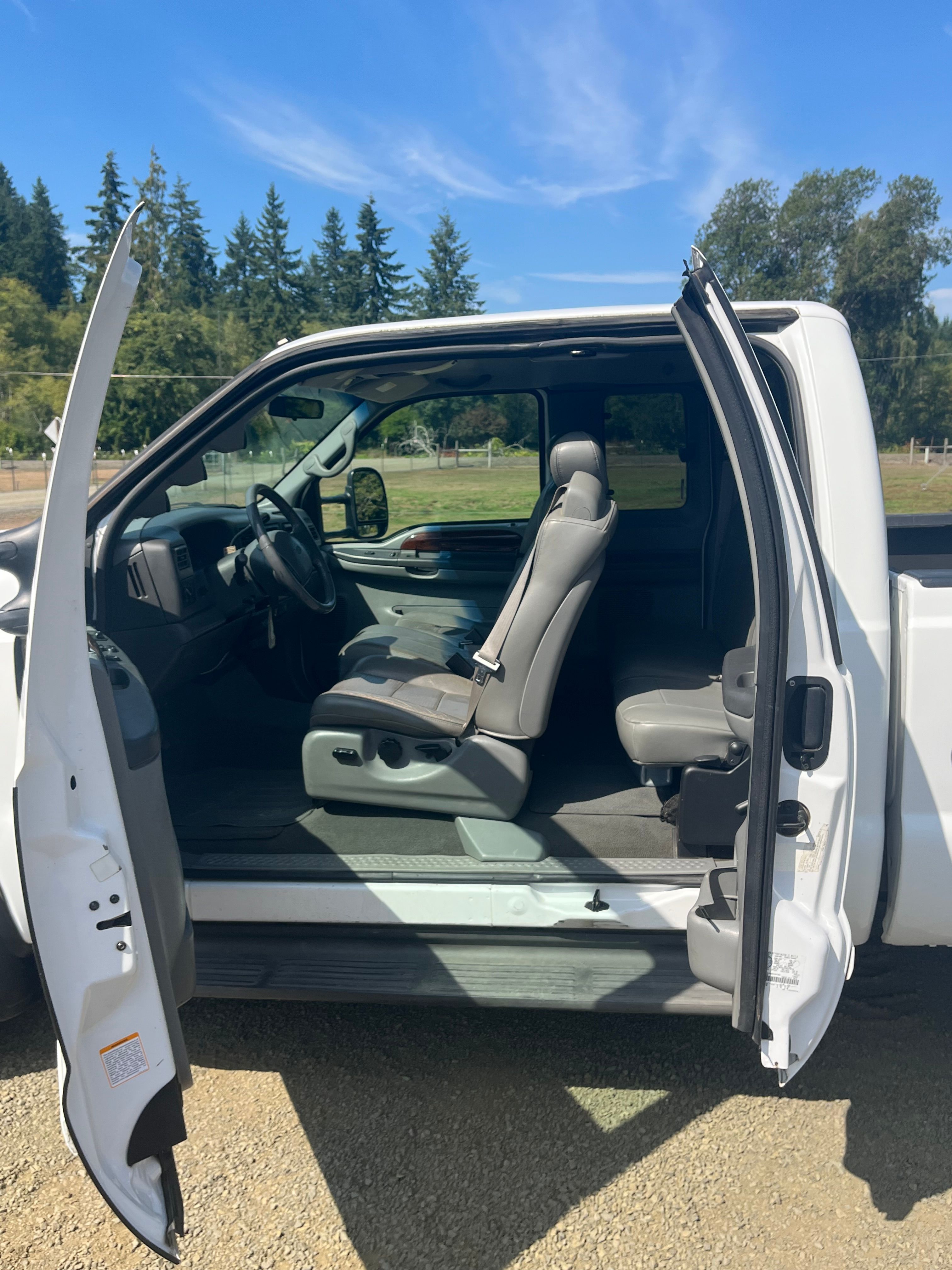 Used 2002 Ford F350 4x4 SuperCab Super Duty image 10