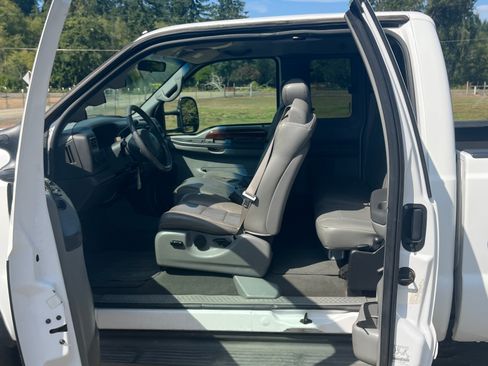 Used 2002 Ford F350 4x4 SuperCab Super Duty image 10