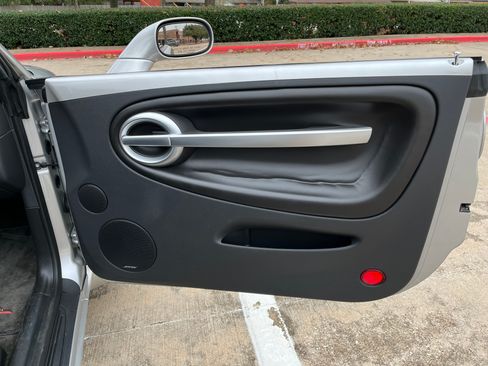 Used 2005 Chevrolet SSR Convertible Pickup 2D w/ Preferred Equipment Group image 12