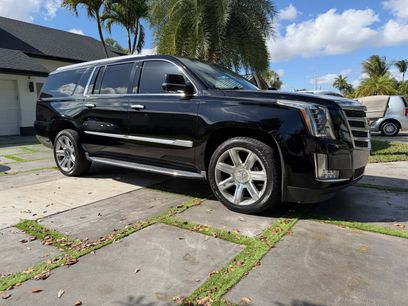 Used 2016 Cadillac Escalade ESV Luxury