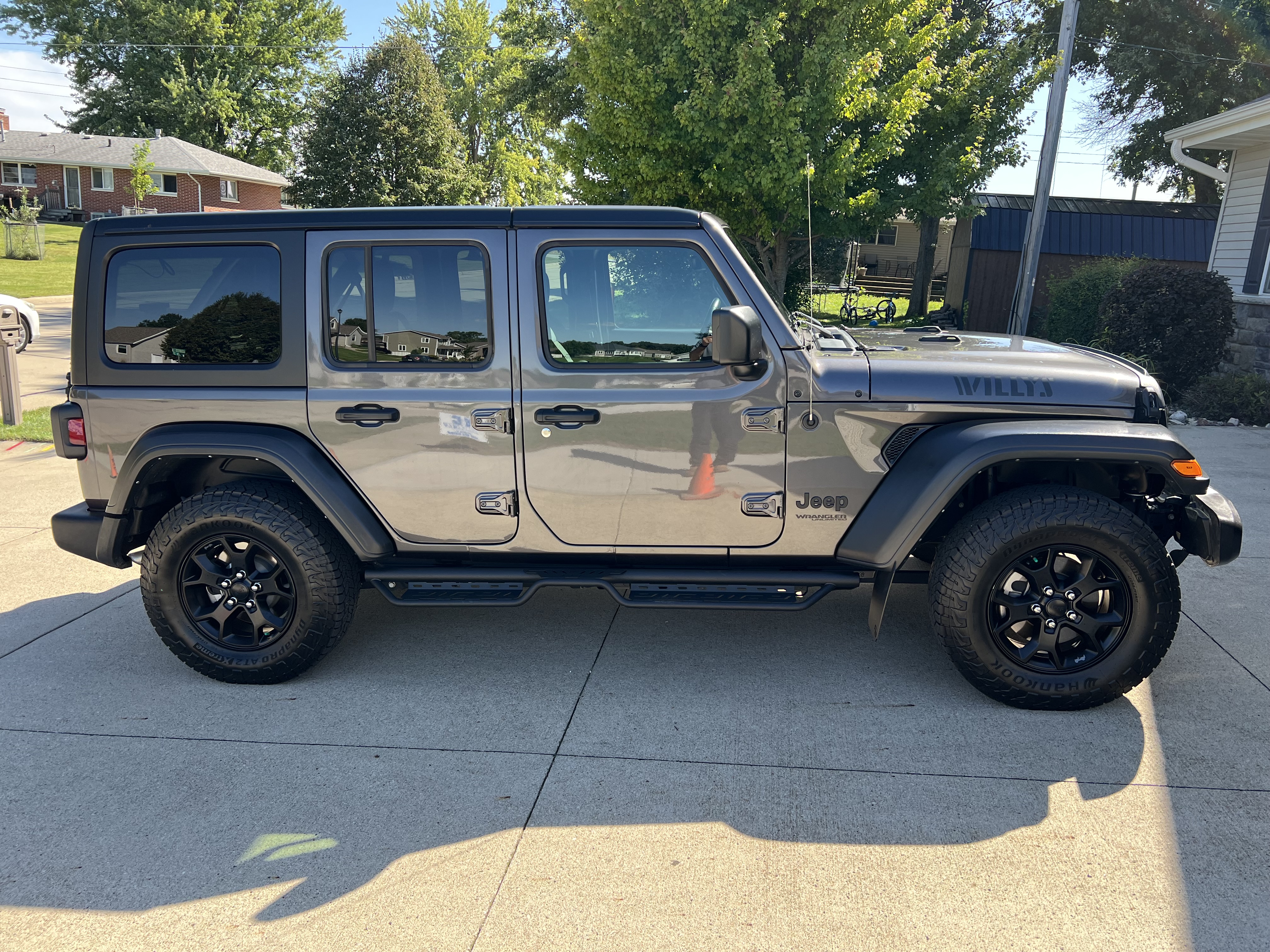 Used 2021 Jeep Wrangler Unlimited Sport AWD/4WD image 2