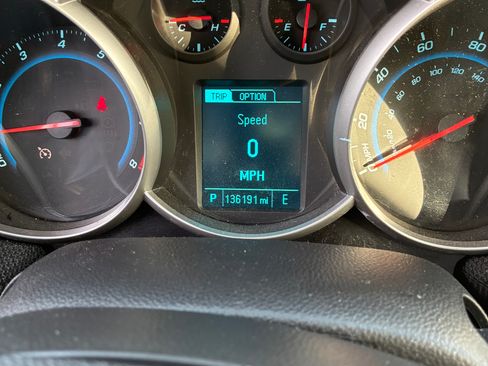 Used 2014 Chevrolet Cruze LT w/ All-Star Edition image 10