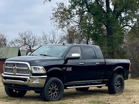 Used 2013 RAM 2500 Laramie w/ HD Snow Plow Prep Group image 9