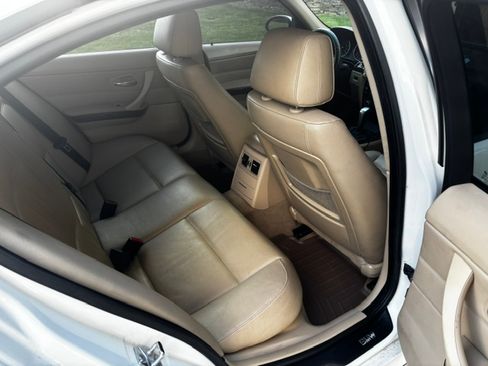 Used 2008 BMW 328i Sedan RWD image 9