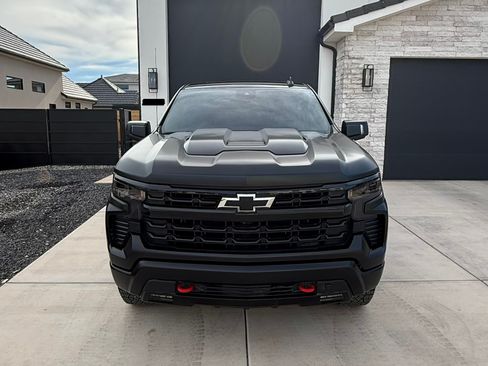 Used 2023 Chevrolet Silverado 1500 LT Trail Boss w/ LT Trail Boss Premium Package image 2