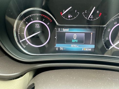 Used 2016 Buick Regal AWD image 4