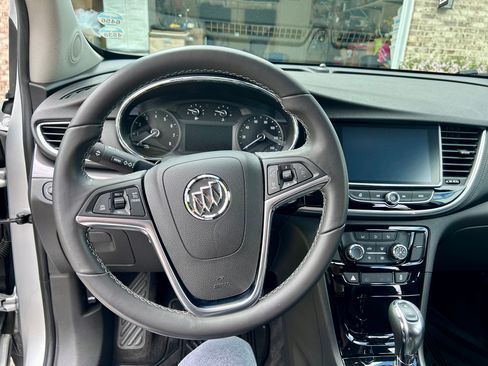 Used 2019 Buick Encore Preferred FWD image 9