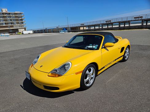Used 2002 Porsche Boxster RWD image 14