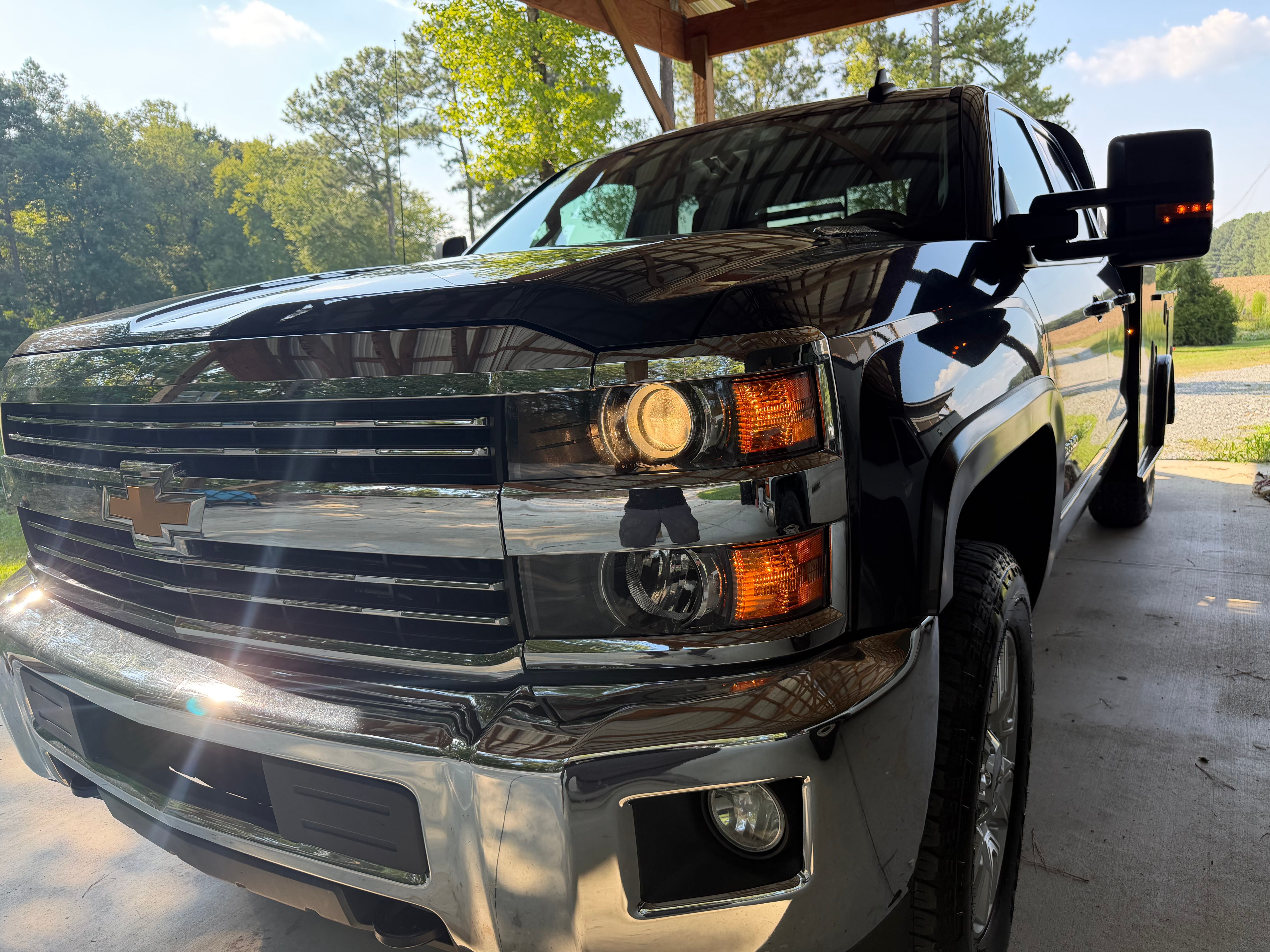 Used 2015 Chevrolet Silverado 3500 LT w/ LT Convenience Package AWD/4WD image 18