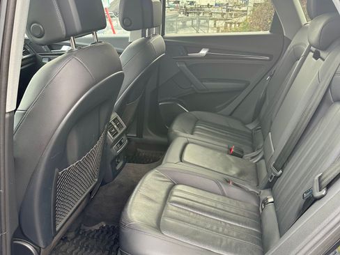 Used 2018 Audi Q5 2.0T Premium Plus w/ Premium Plus Package image 13
