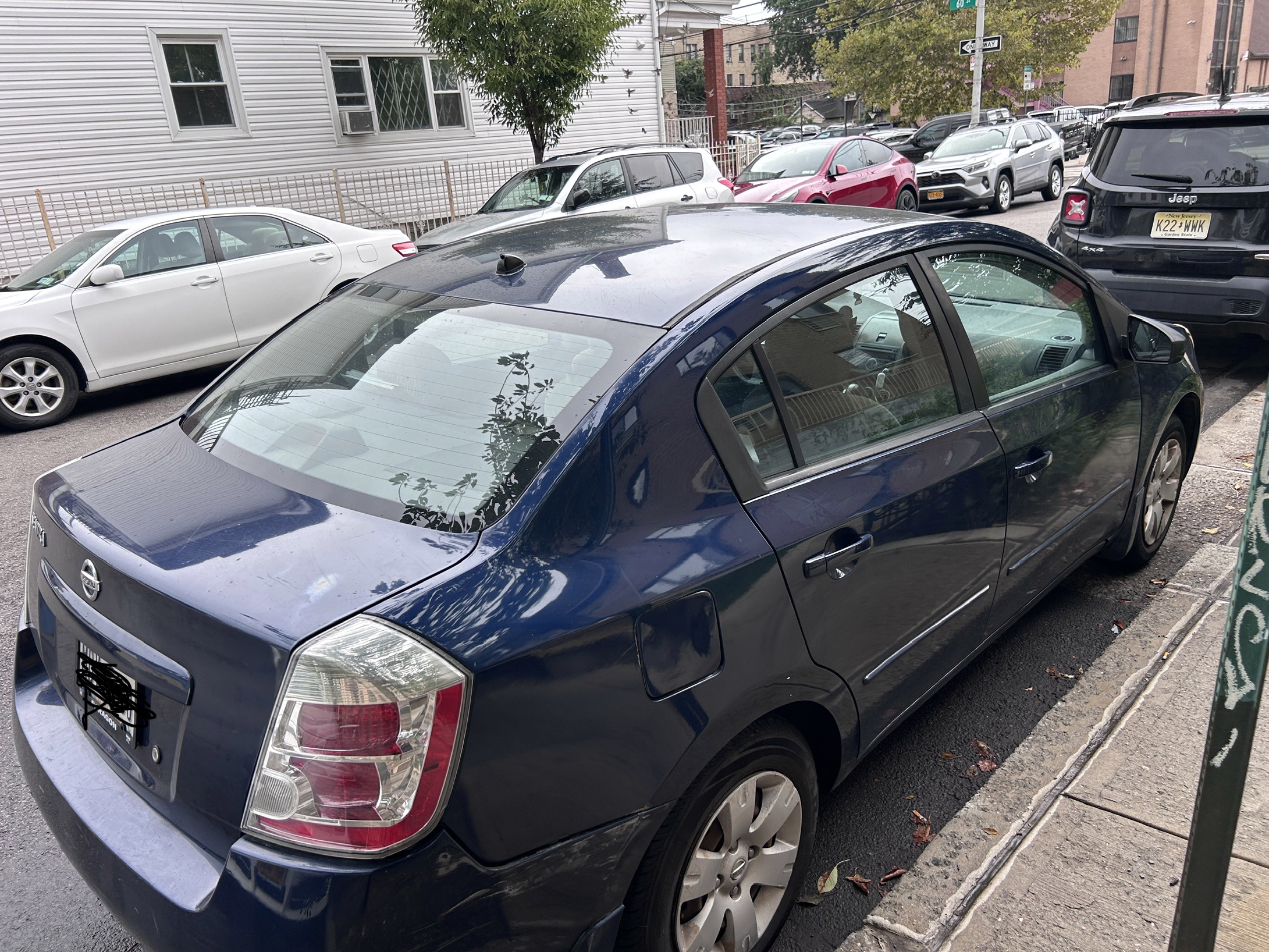 Used 2009 Nissan Sentra 2.0 FE+ w/ ABS Pkg FWD image 4