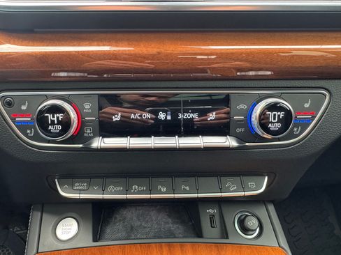 Used 2023 Audi Q5 Prestige w/ Prestige Package image 21