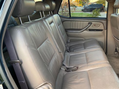 Used 2004 Toyota Sequoia Limited image 9