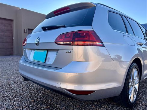 Used 2015 Volkswagen Golf TDI SE image 13