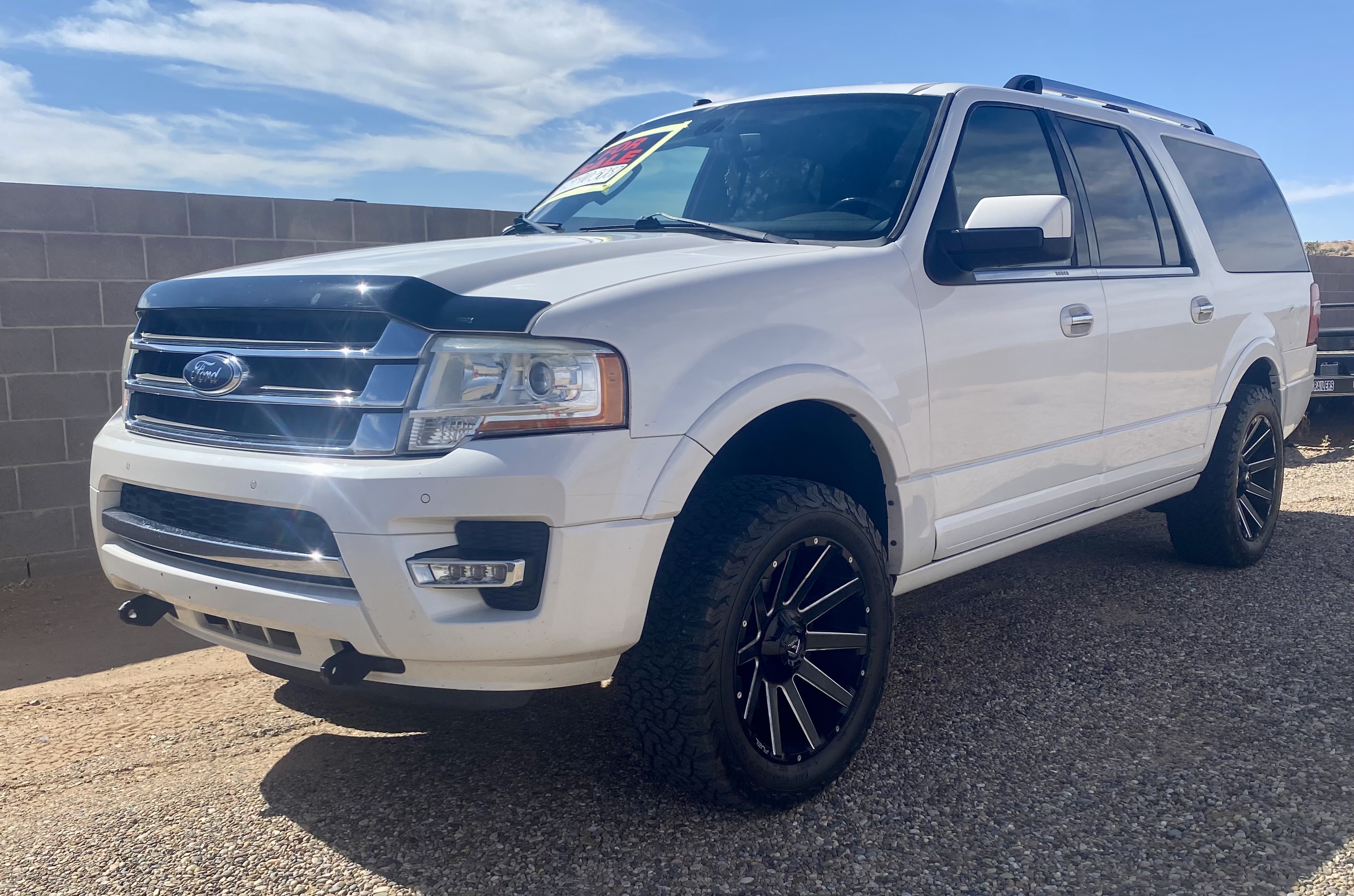 Used 2017 Ford Expedition Max Limited AWD/4WD image 1