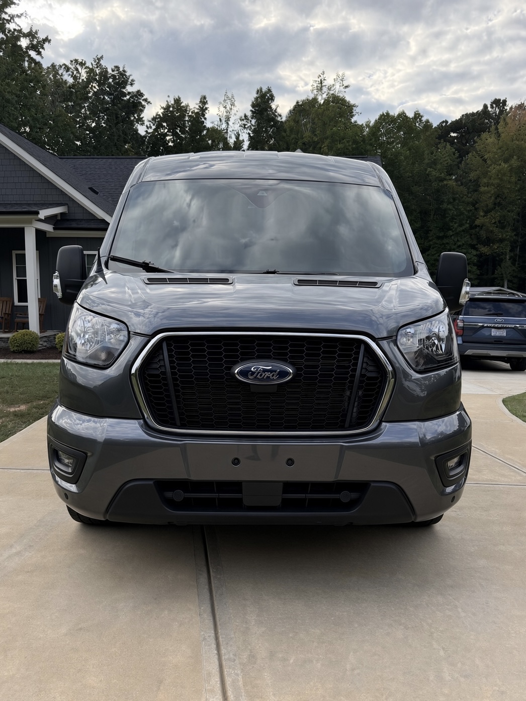 Used 2025 Ford Transit 350 XLT RWD image 10