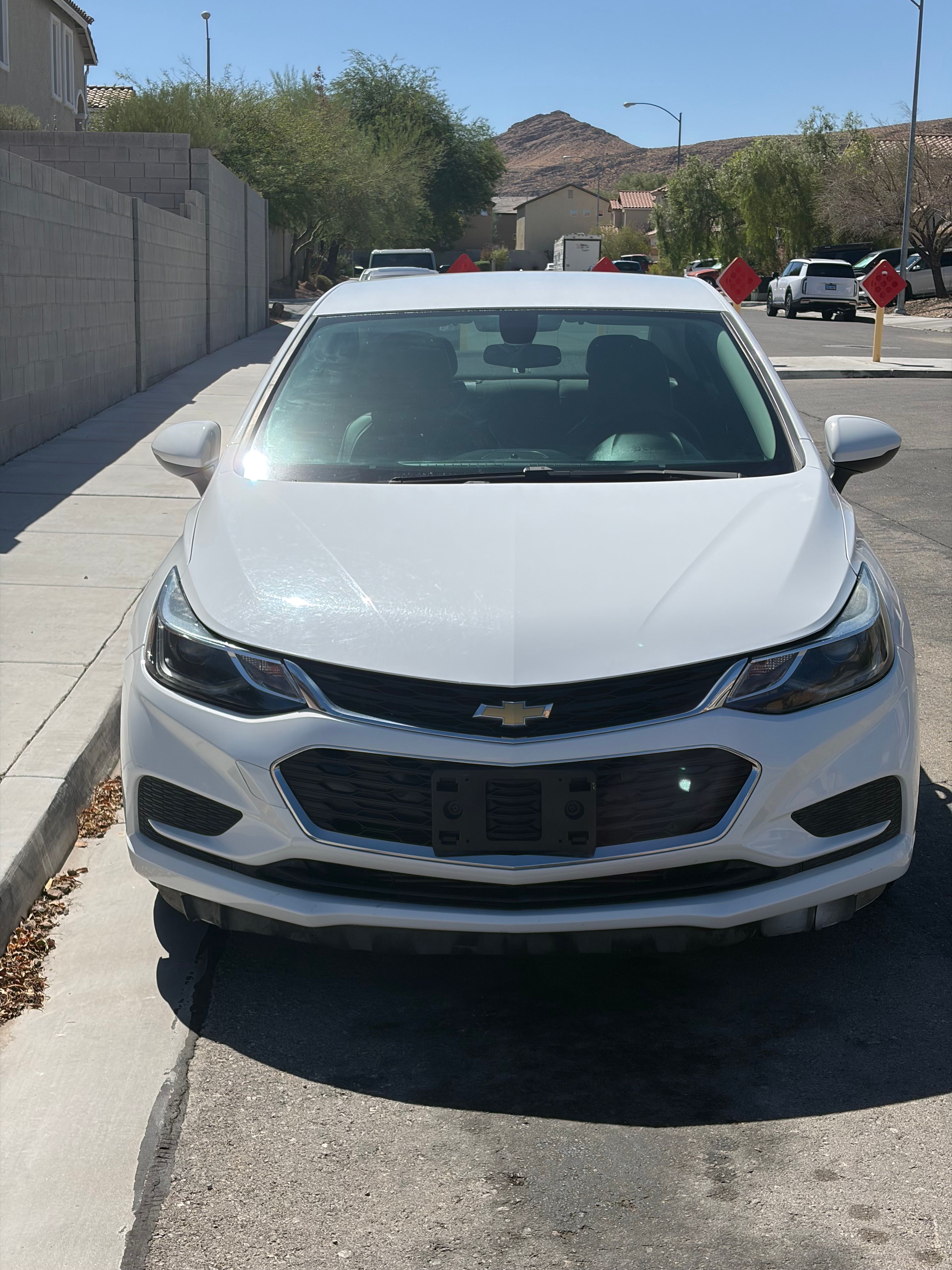 Used 2017 Chevrolet Cruze LT FWD image 4