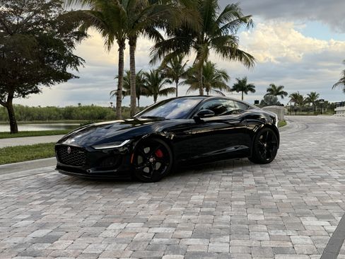 Used 2023 Jaguar F-TYPE R-Dynamic image 2
