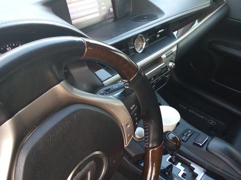 Used 2013 Lexus ES 350 image 6