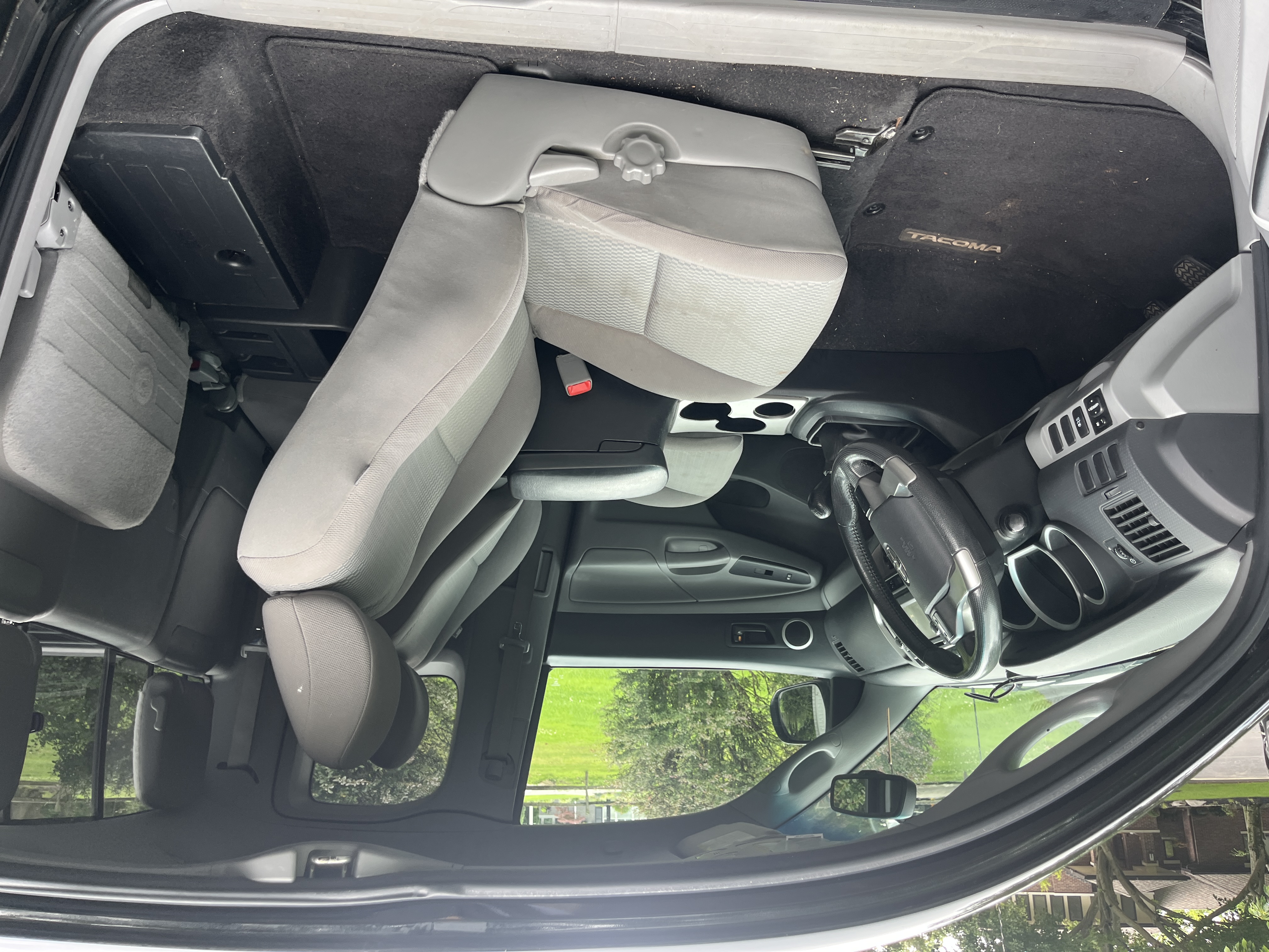 Used 2013 Toyota Tacoma 2WD Access Cab w/ SR5 Pkg image 2