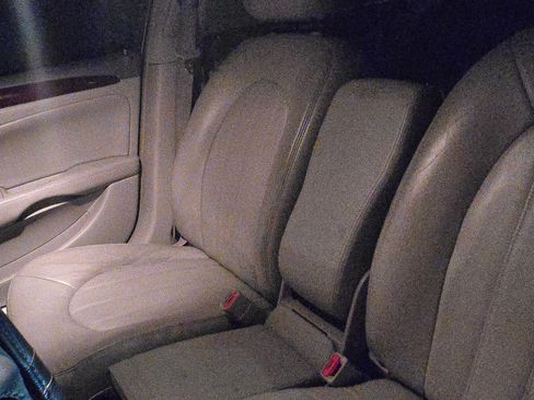 Used 2007 Buick Lucerne CXL image 9