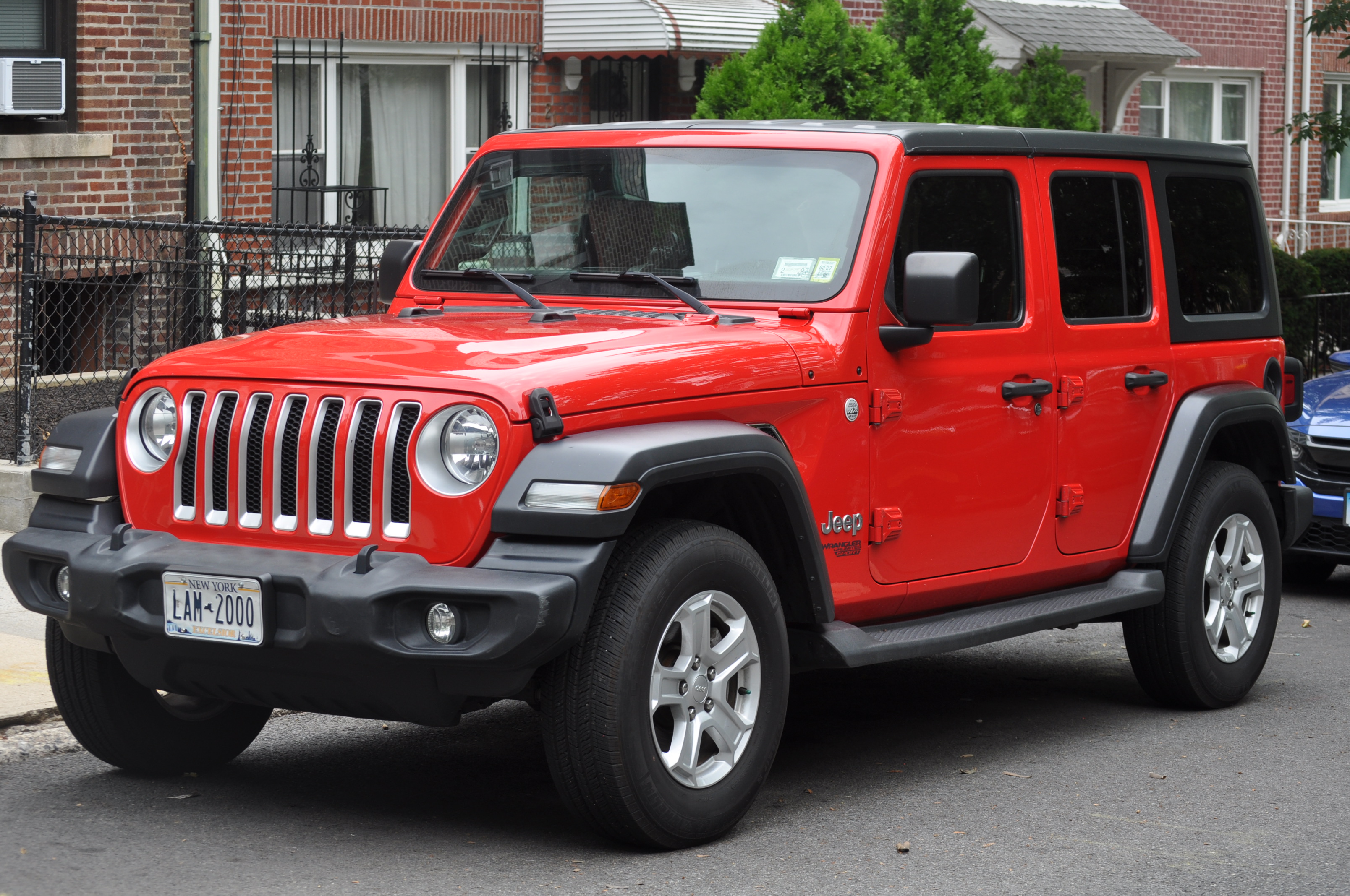 Used 2019 Jeep Wrangler Unlimited Sport S AWD/4WD image 8
