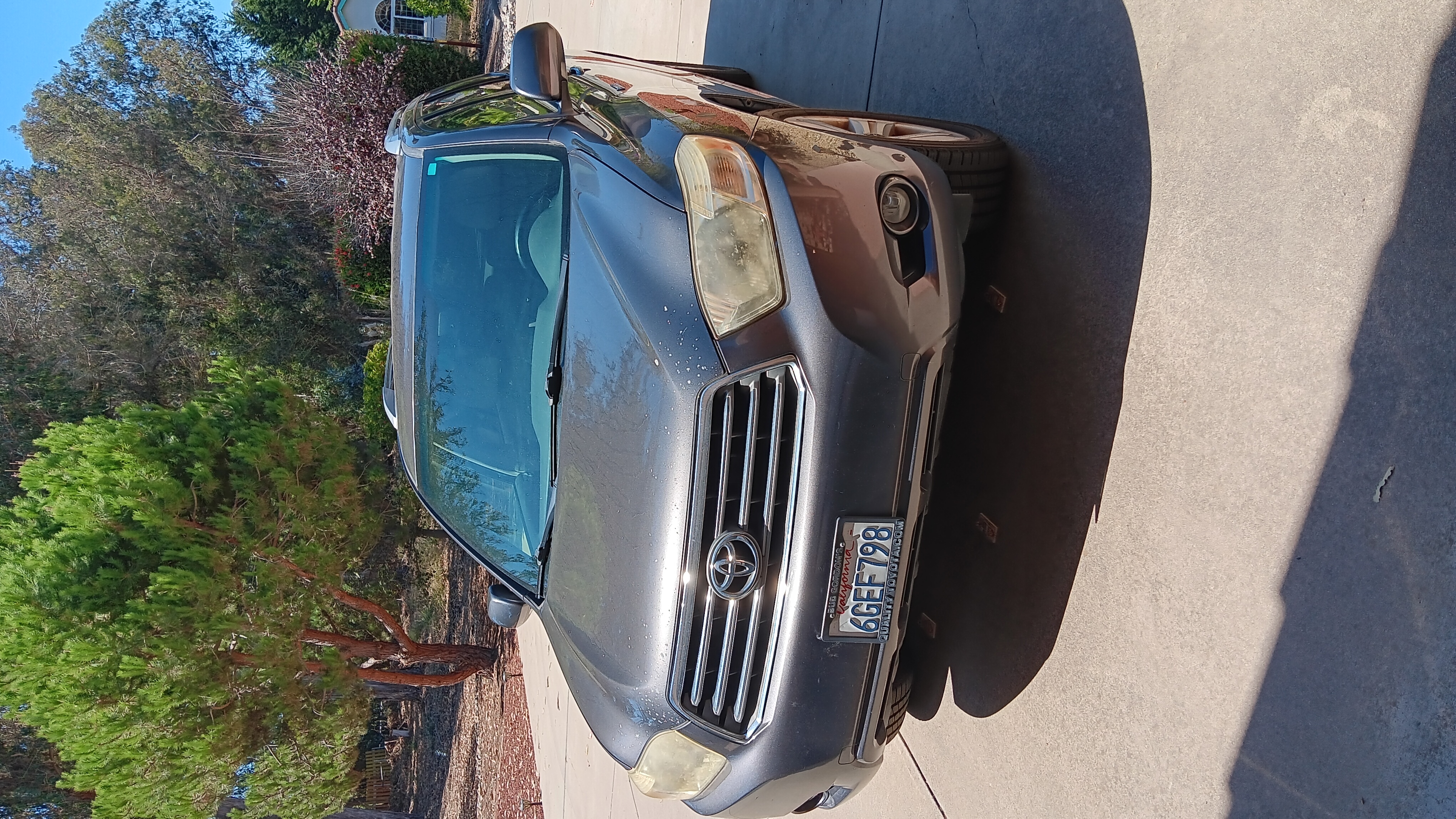 Used 2009 Toyota Highlander Limited FWD image 2