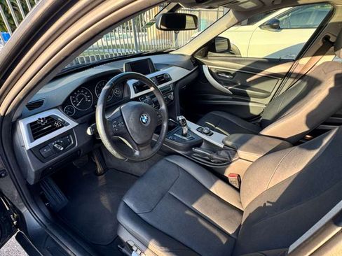 Used 2018 BMW 320i Sedan w/ Convenience Package RWD image 6