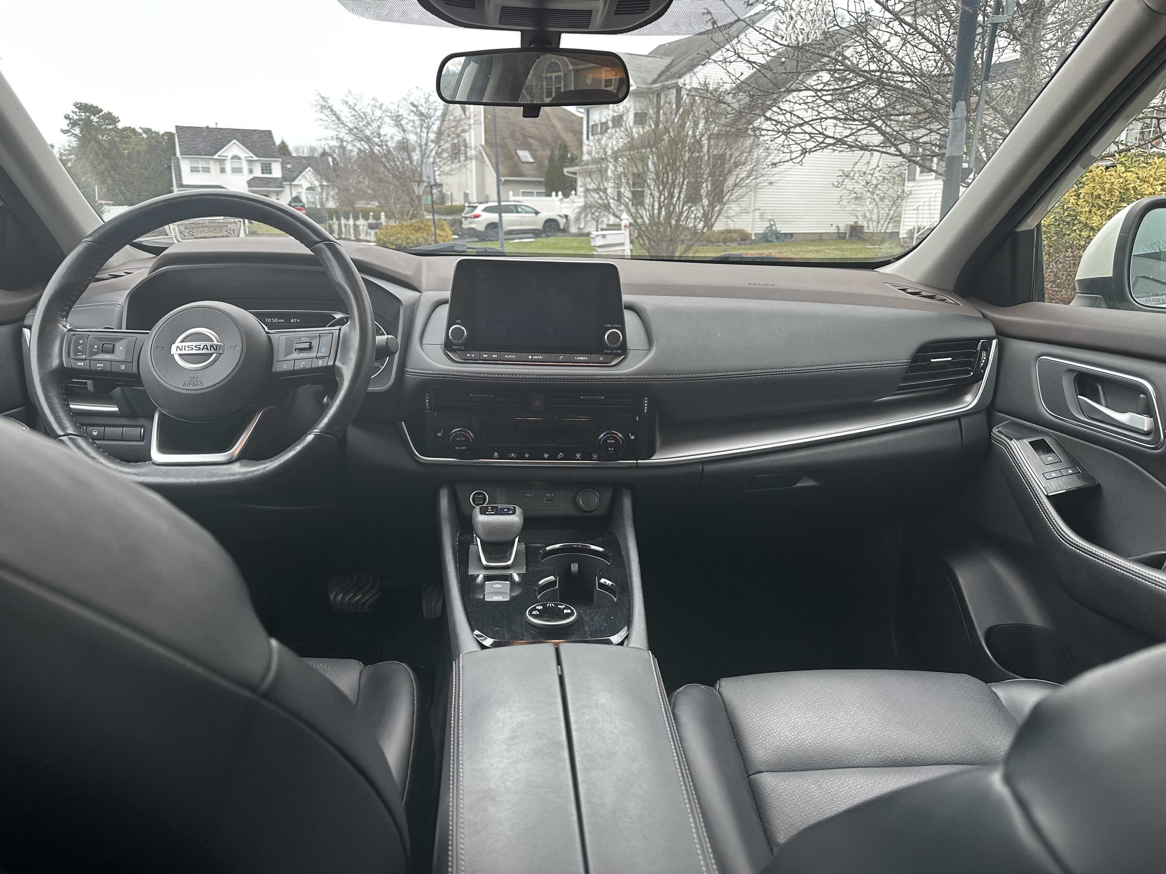 Used 2021 Nissan Rogue SV w/ Premium Package AWD/4WD image 11