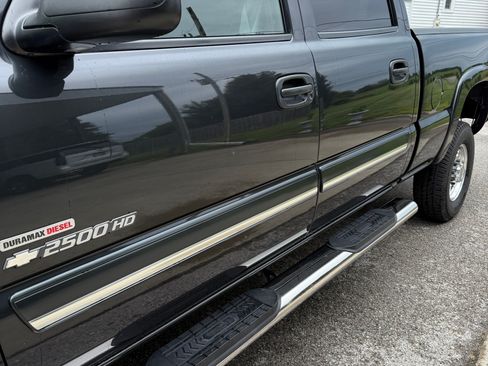 Used 2003 Chevrolet Silverado 2500 LT AWD/4WD image 5