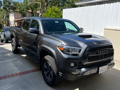Used 2017 Toyota Tacoma TRD Sport w/ Tow Package