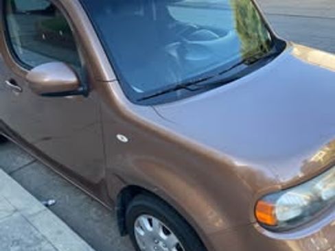 Used 2011 Nissan Cube 1.8 S w/ Interior Illumination Pkg image 10