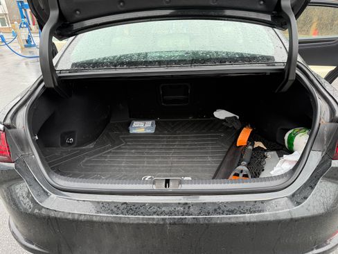 Used 2022 Lexus ES 350 w/ Premium Package image 17