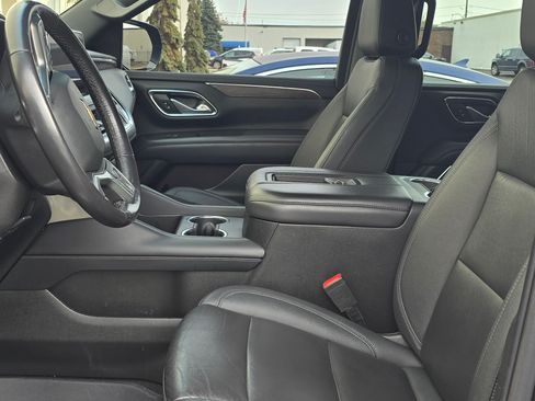 Used 2022 Chevrolet Suburban LT image 10