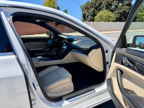 Used 2017 Cadillac CTS Luxury RWD image 13