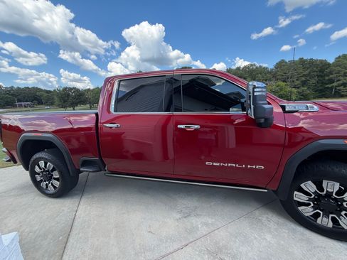 Used 2024 GMC Sierra 2500 Denali w/ Denali Reserve Package AWD/4WD image 9