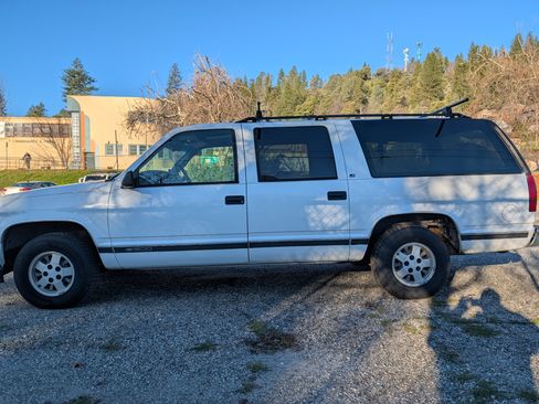 Used 1995 Chevrolet Suburban Z71 image 4